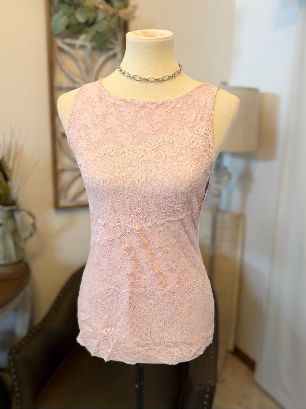 Women's Pink Lace Top